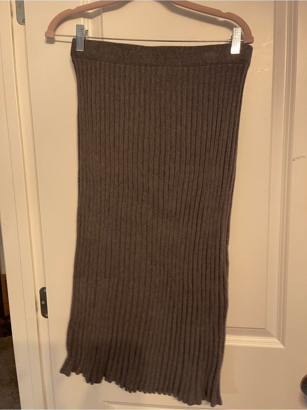 T Tahari Ribbed Knit Midi Skirt in Brown